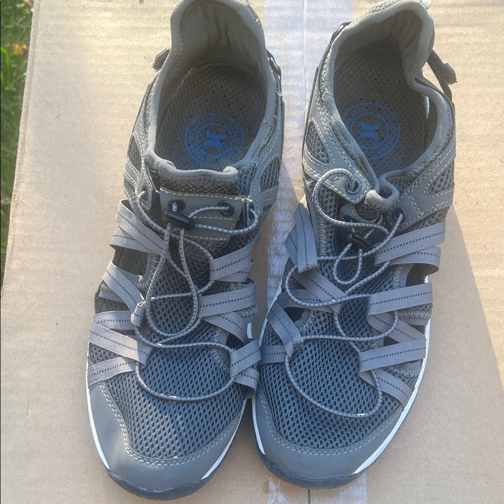 Hurley Gray Mesh Water friendly Sandals